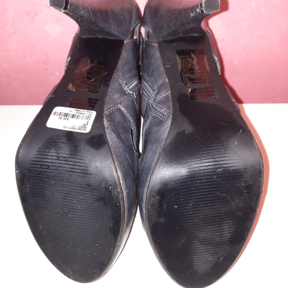 Forever 21 grey caged booties - Picture 5 of 7